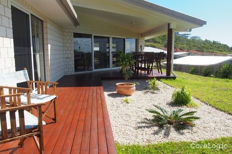 Property photo of 35 Waterview Drive Lammermoor QLD 4703