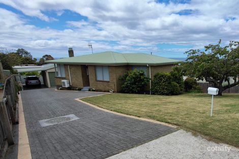 Property photo of 9 Flinders Drive Somerset TAS 7322