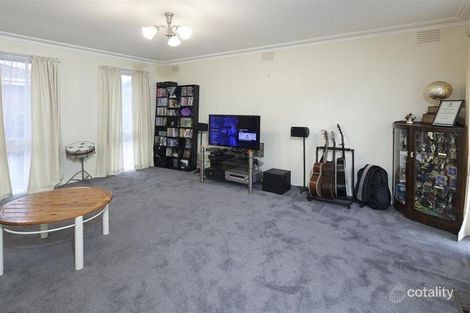 Property photo of 9 Breamlea Court Dandenong North VIC 3175