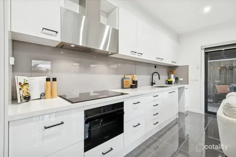 Property photo of 1/5 Danin Street Pascoe Vale VIC 3044