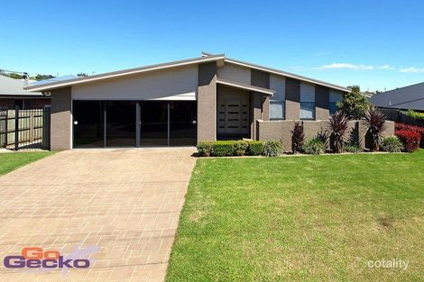 409 West St, Darling Heights, QLD 4350