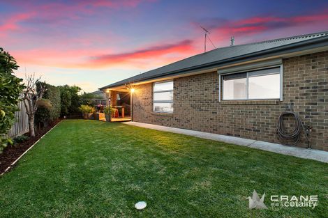 Property photo of 18 Langbourne Way Burnside Heights VIC 3023