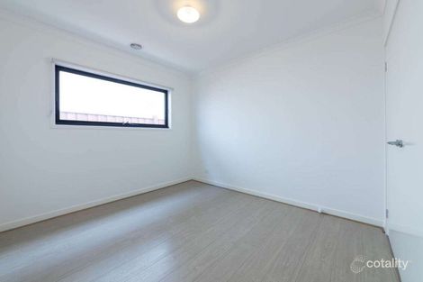 Property photo of 6 Topper Street Werribee VIC 3030