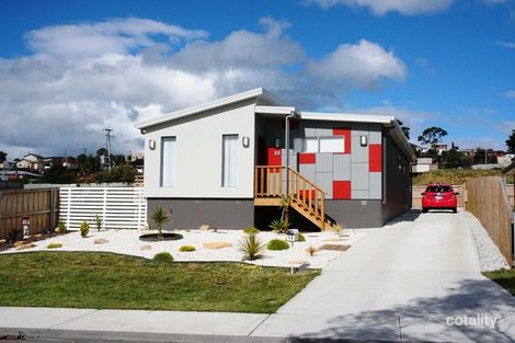 Property photo of 13 Flamenco Circle Glenorchy TAS 7010