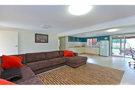 Property photo of 26 Holder Street Wishart QLD 4122