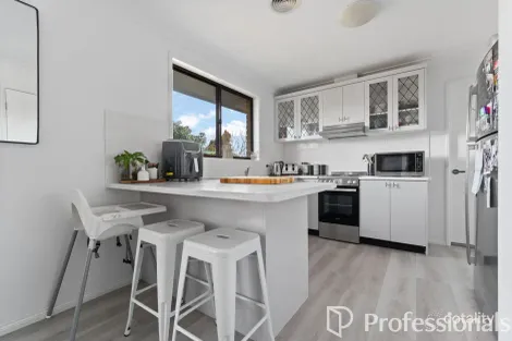 Property photo of 15 Graham Drive Kelso NSW 2795