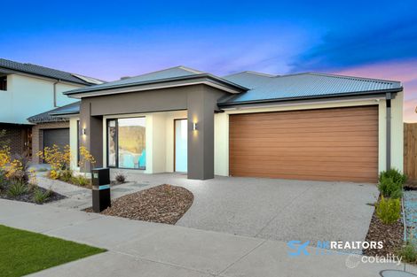Property photo of 19 Precinct Way Donnybrook VIC 3064