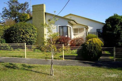 2 Staff St, Moe, VIC 3825