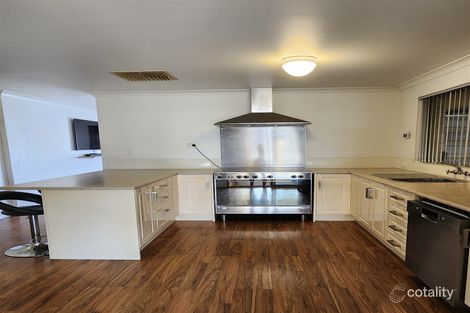 Property photo of 15 Blue Gum Place Midvale WA 6056