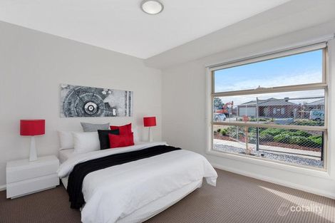 Property photo of 7 Village Walk Mernda VIC 3754