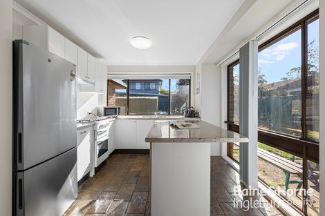 Property photo of 8 Crammond Place Minto NSW 2566