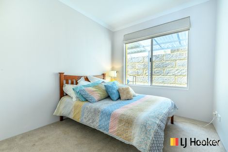 Property photo of 14 Broadhurst Way Two Rocks WA 6037