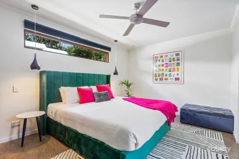 Property photo of 18 Lake View Drive Tewantin QLD 4565