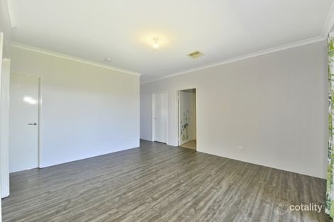 Property photo of 28 Pinehurst Loop Meadow Springs WA 6210
