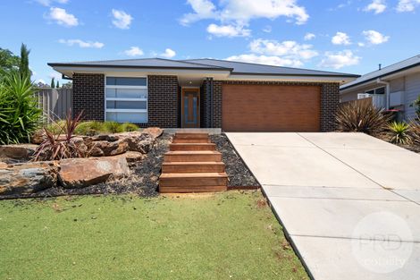 21 Hollows Cres, Lloyd, NSW 2650