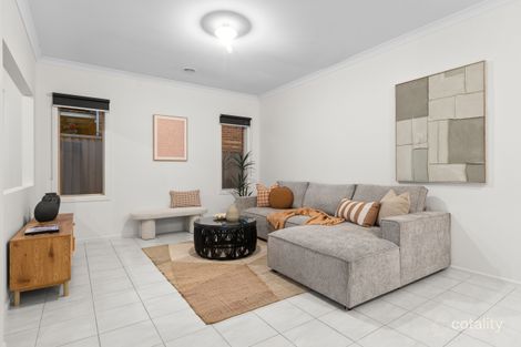 Property photo of 18 Murchison Link Pakenham VIC 3810