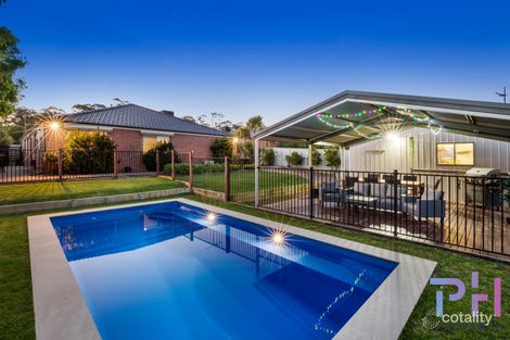Property photo of 26 Arthurs Crescent Strathfieldsaye VIC 3551
