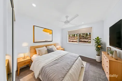 Property photo of 8 Oxford Court Southside QLD 4570
