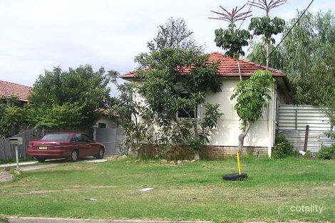 102 Cardigan Rd, Greenacre, NSW 2190