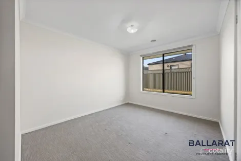 Property photo of 17 Sutcliffe Street Lucas VIC 3350