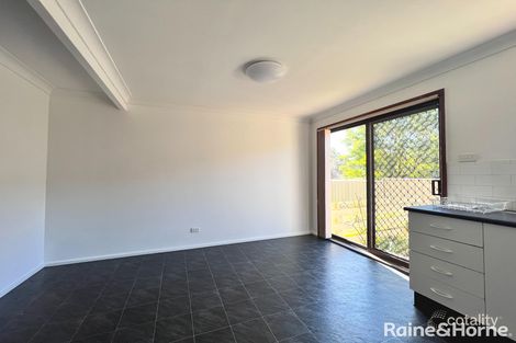 2/6 Campbell Pl, Nowra, NSW 2541