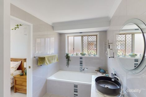Property photo of 129 Cambridge Crescent Fitzgibbon QLD 4018