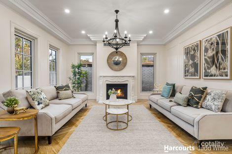 Property photo of 19 Kristen Close Glen Waverley VIC 3150