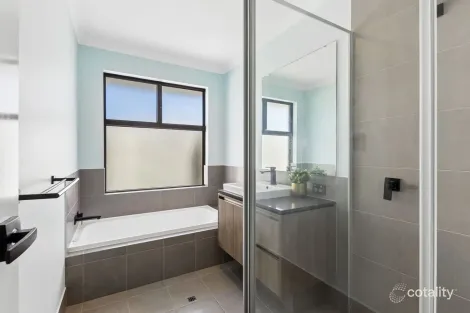 Property photo of 19 Wonnerup Way Ellenbrook WA 6069