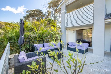 Property photo of 12 Copper Valley Close Caves Beach NSW 2281