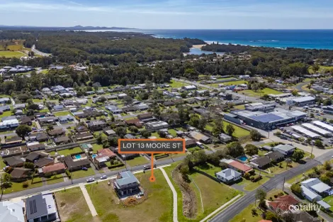 13 MOORE ST, WOOLGOOLGA, NSW 2456