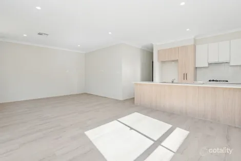 Property photo of 16 Ancell Court Valley View SA 5093