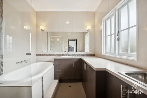 Property photo of 89 Rennie Crescent South Hilton WA 6163