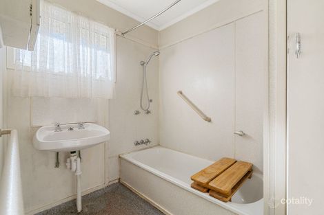 Property photo of 10 Eyre Street Leichhardt QLD 4305