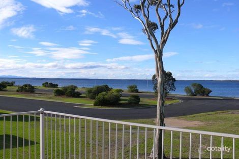 4 Marina Dr, Paynesville, VIC 3880