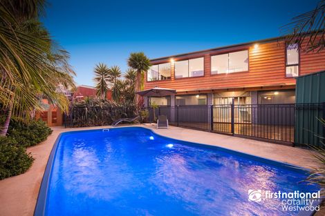 Property photo of 2 Chandler Street Werribee South VIC 3030