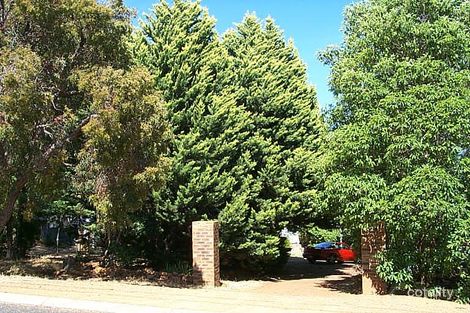 6 Robins Rd, Kalamunda, WA 6076