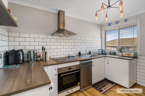 Property photo of 2/25 Hamilton Street Kilmore VIC 3764