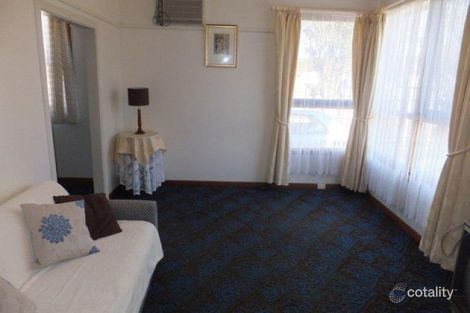 Property photo of 10 Monte Crescent Moe VIC 3825