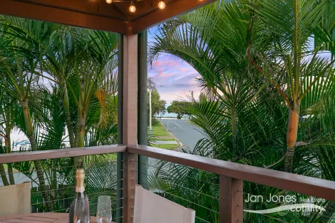 Property photo of 1 Robert Street Clontarf QLD 4019