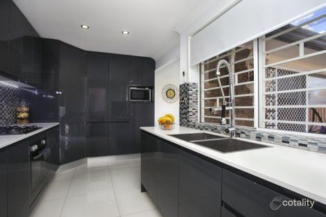 Property photo of 11 Flinders Crescent Hinchinbrook NSW 2168