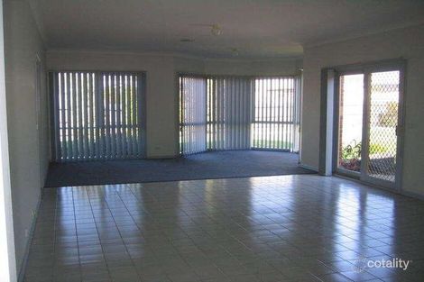 Property photo of 2 Rob Close Hoppers Crossing VIC 3029
