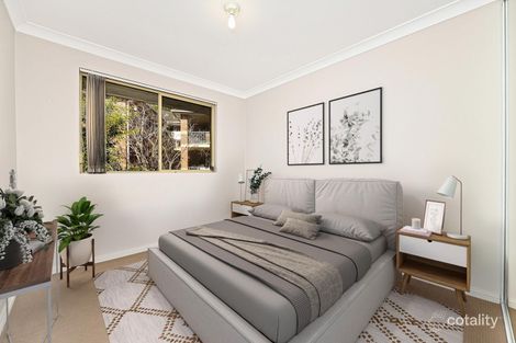 Property photo of 18/12-14 Bellbrook Avenue Hornsby NSW 2077