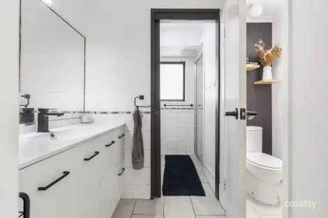 Property photo of 3 Quarrian Crescent Beenleigh QLD 4207