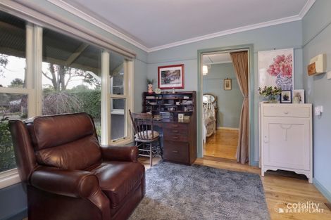 9 Legg Rd, Emerald, VIC 3782