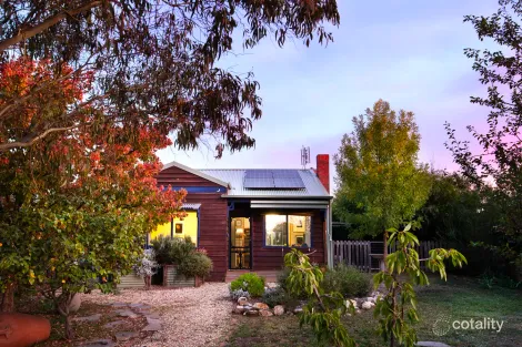 10 Adams St, Castlemaine, VIC 3450