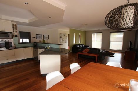 Property photo of 38 William Street Rochester VIC 3561