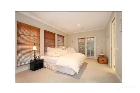 Property photo of 16 Park View Drive Carnegie VIC 3163