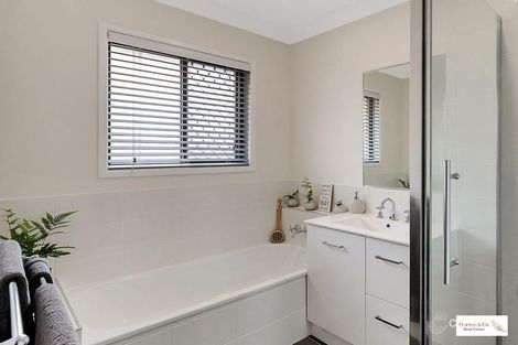 Property photo of 8 Yarle Street Riverhills QLD 4074