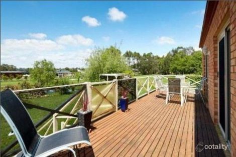 Property photo of 23 Robin Hood Way Drouin VIC 3818