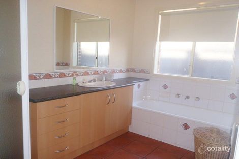 33 Heytesbury St, Herne Hill, VIC 3218
